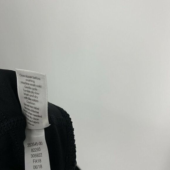 Athleta Tight Run Free 7/8 Pockets - Picture 11 of 11